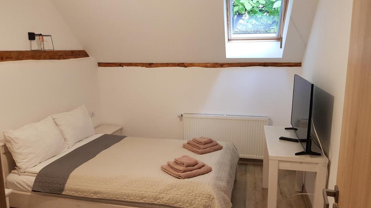 Otto'S Guesthouse Prejmer Exteriör bild